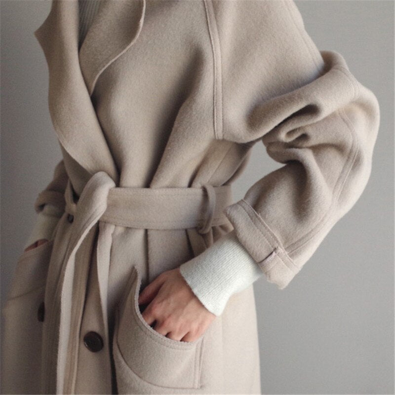 LAURY | Classic Wool Coat